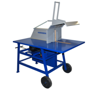 KIENESBERGER Rolltischkreissäge RTS 700/5,5 KW, 400V mit HM-Sägeblatt und Schutzdeckel